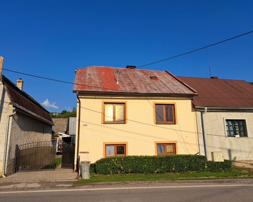 Natieranie strechy Muráň