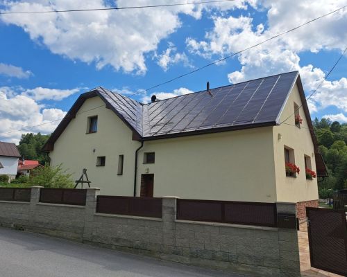 Natieranie strechy Oščadnica