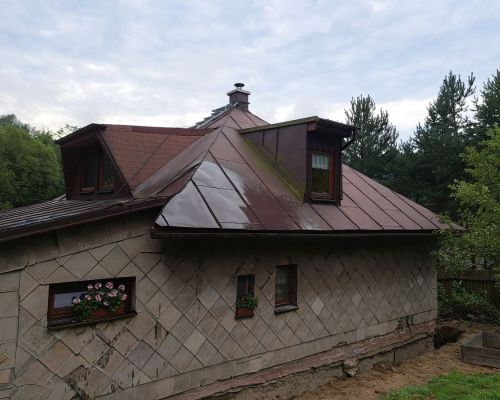 Natieranie strechy Svrčinovec