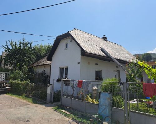 Natieranie strechy Valašská Belá