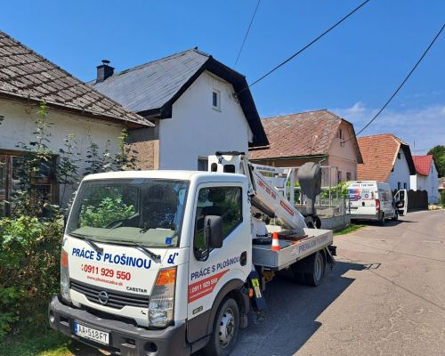 Natieranie strechy Valašská Belá