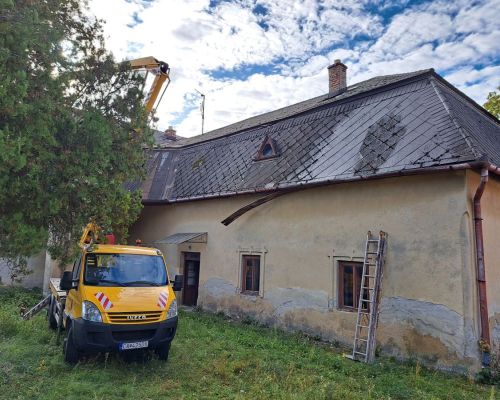 Natieranie strechy Veľký Krtíš