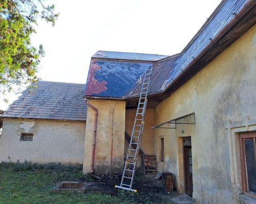 Natieranie strechy Veľký Krtíš