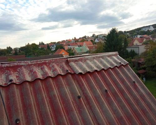 Renovácia eternitovej strechy v Bojniciach