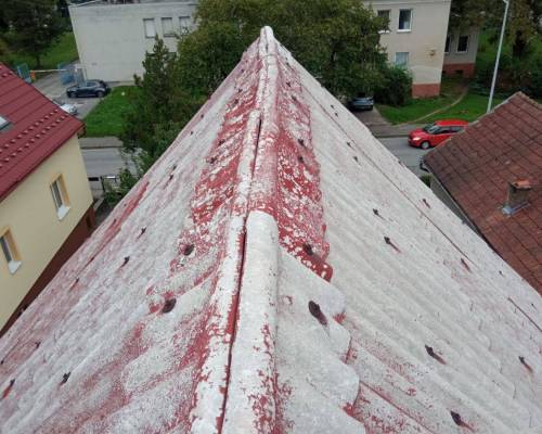 Renovácia eternitovej strechy v Bojniciach